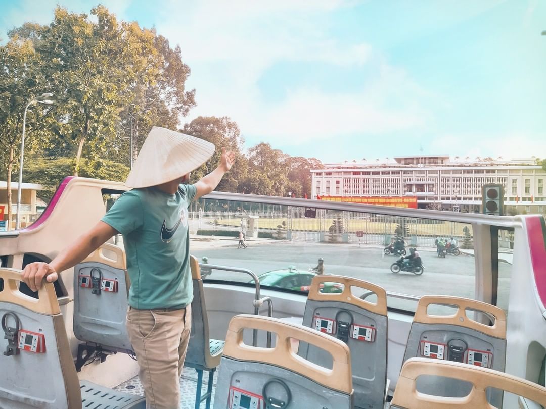xe bus du lịch