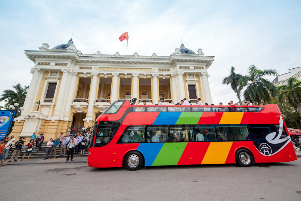 xe bus du lịch