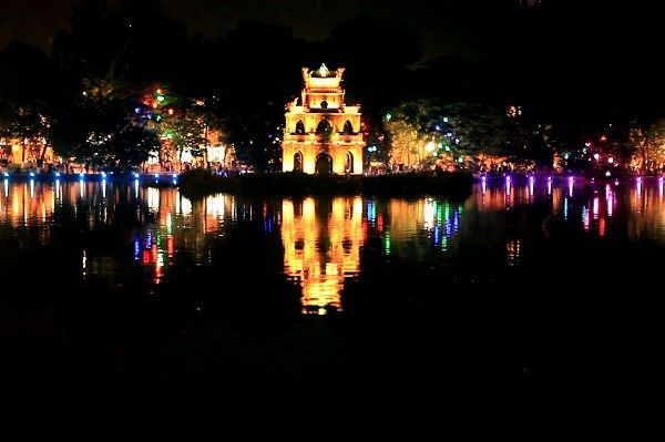 Những địa điểm vui chơi buổi tối ở Hà Nội không được bỏ lỡ