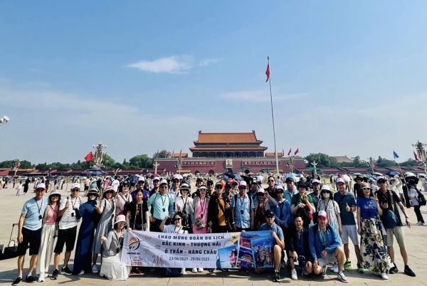 Viên Gia Giới - Phượng Hoàng Cổ Trấn: Hành Trình Khám Phá Tuyệt Đẹp Cùng Suntour Trung Quốc