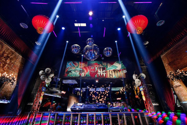 Xả stress cuối tuần với 10 quán Bar Hà Nội nổi tiếng sôi động nhất