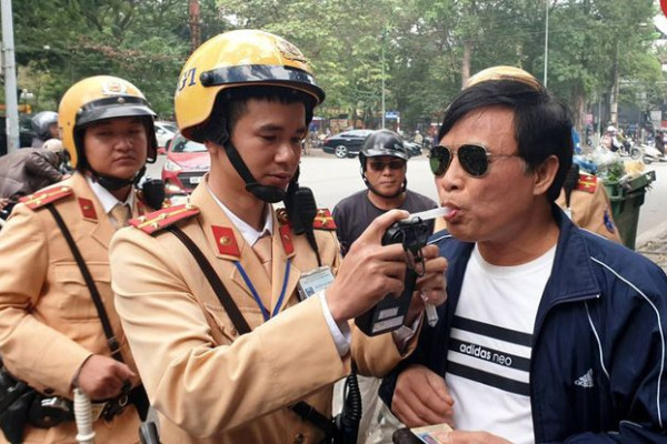 Dịch vụ tài xế lái xe cho người say chất lượng 5 sao tại Hà Nội