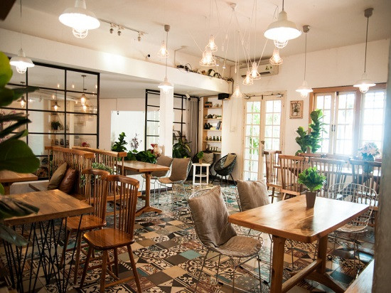 Oromia Coffe & Lounge - Quán Cafe Đẹp Ở TP.HCM