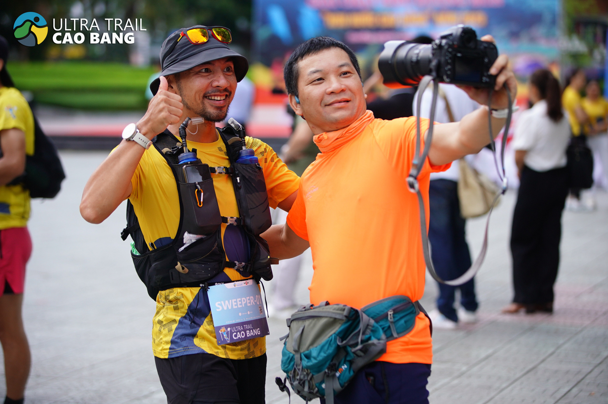 Nguyễn Thanh Bảo selfie rạng rỡ cùng đồng run