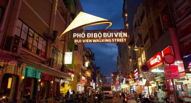 Trải nghiệm hoạt động vui chơi về đêm tại Hà Nội và HCM