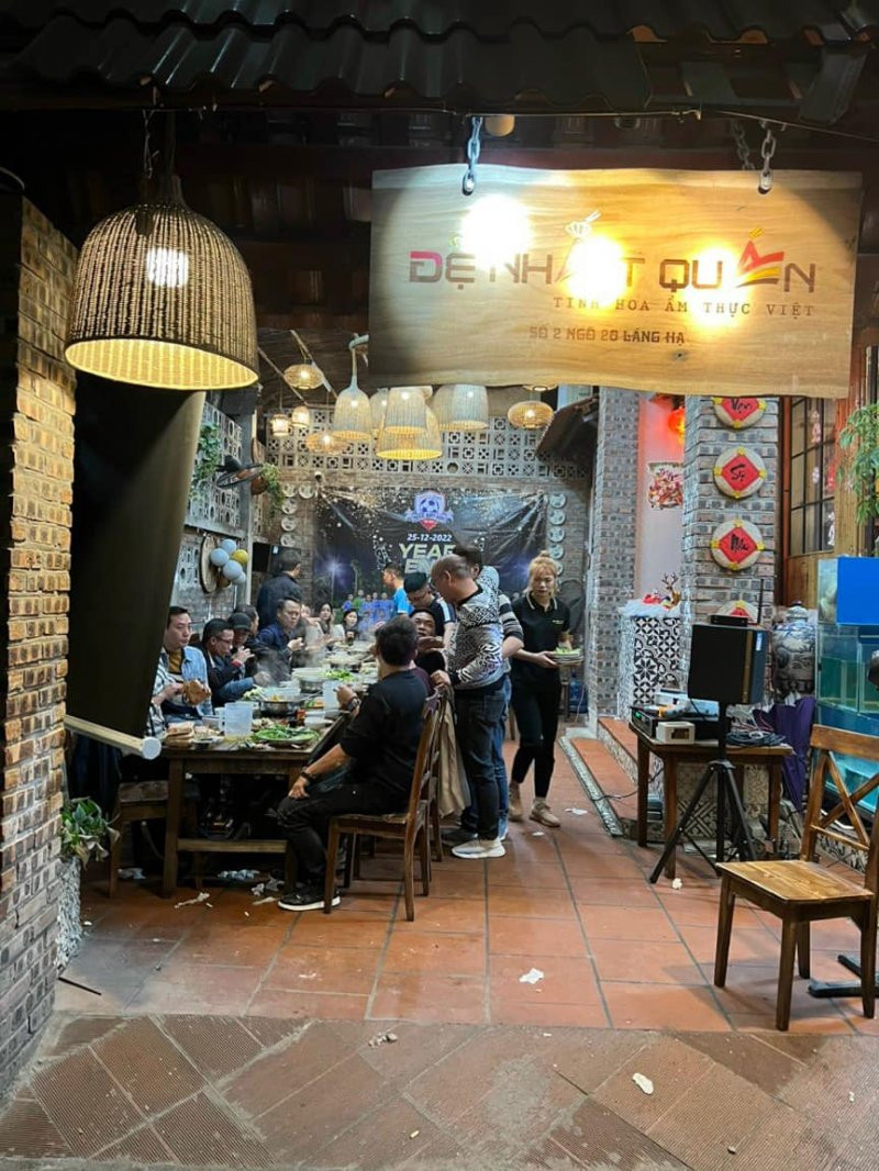 Khám Phá Đệ Nhất Quán: Tinh Hoa Ẩm Thực Việt Tại Ngõ 20 Láng Hạ, Đống Đa, Hà Nội (denhatquan.vn)