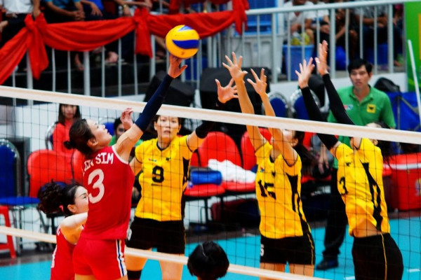 Bóng chuyền hơi: Kết nối thế hệ