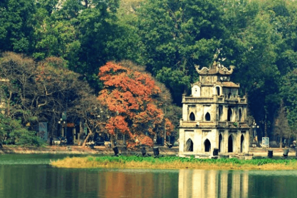 Khám phá thắng cảnh Hồ Hoàn Kiếm: Chơi ở đâu, ăn món gì?