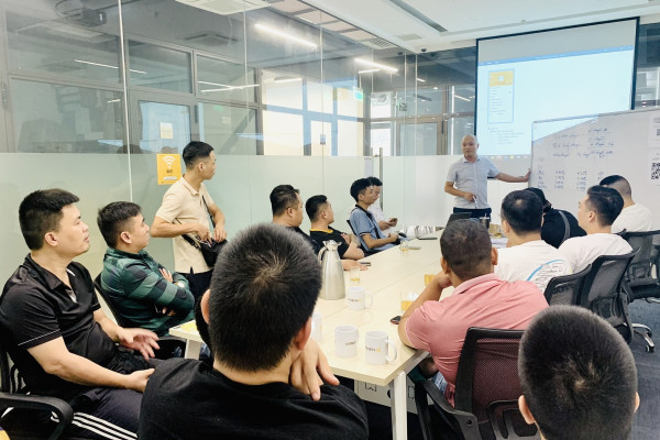 So Sánh Các Ứng Dụng Lái Xe Hộ Tốt Nhất Việt Nam 2024: Nên Cài App Nào?