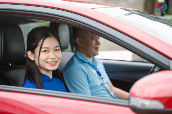 Yên tâm đưa gia đình đi chơi xa với dịch vụ thuê tài xế đường dài