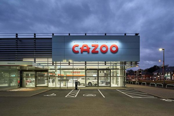 Cazoo: Lịch Sử Hình Thành, Chiến Lược Growth Hacking, và Bài Học Quý Giá cho Các Startup Ô Tô