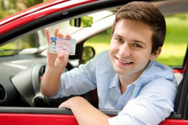 Du lịch an toàn với dịch vụ thuê lái xe tại Đà Nẵng