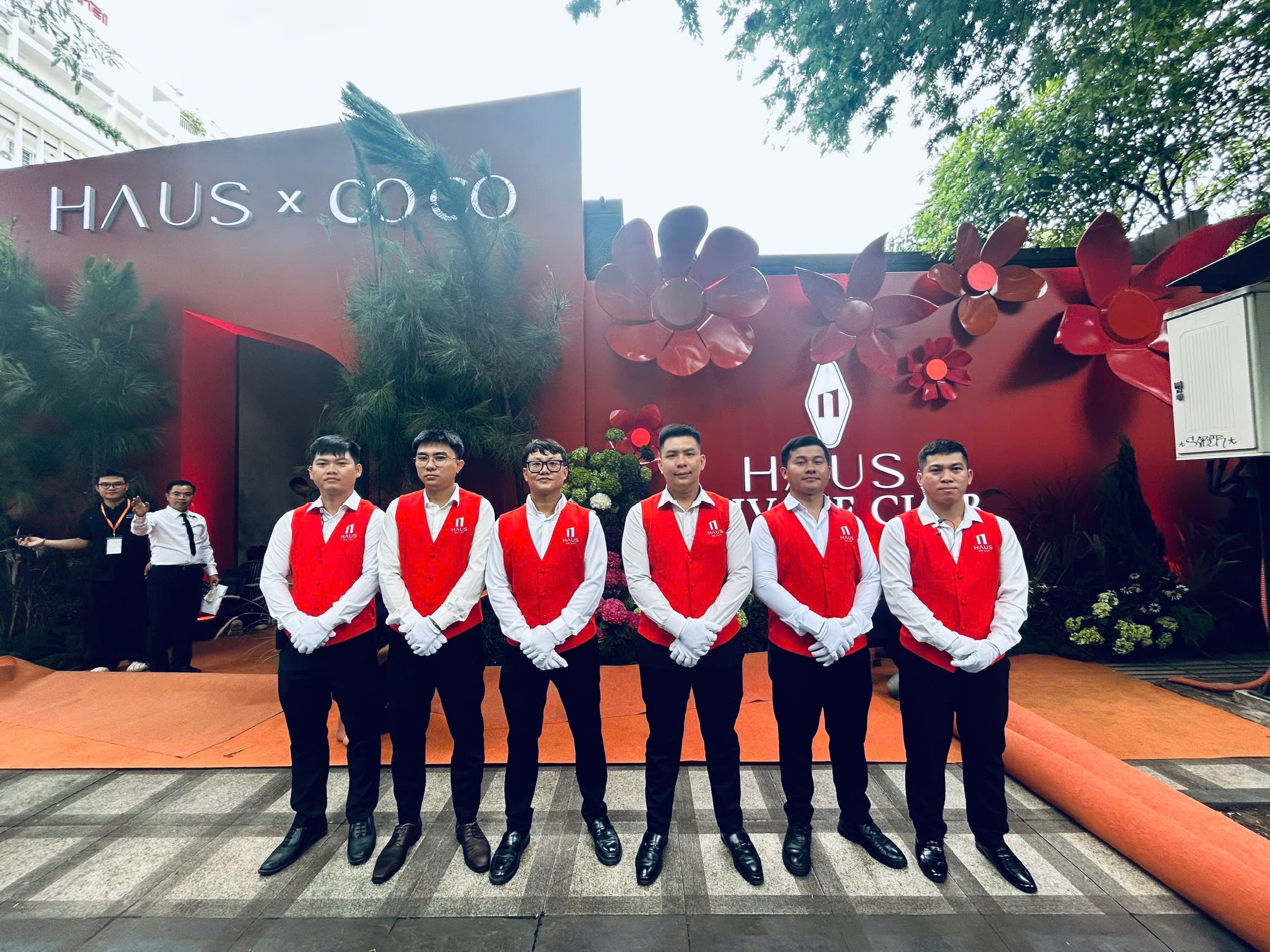 Đội tài xế valet GOCheap tại sự kiện Haus × Coco 2024